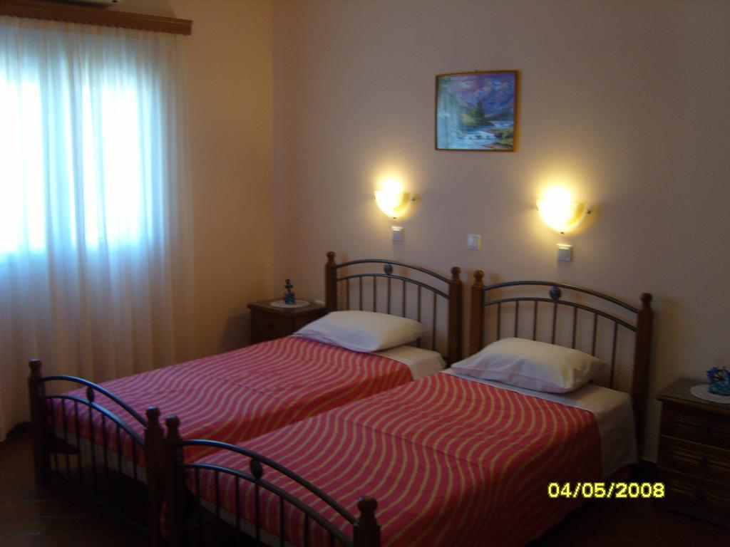 Elisabeth Villas Kerveli Oda fotoğraf